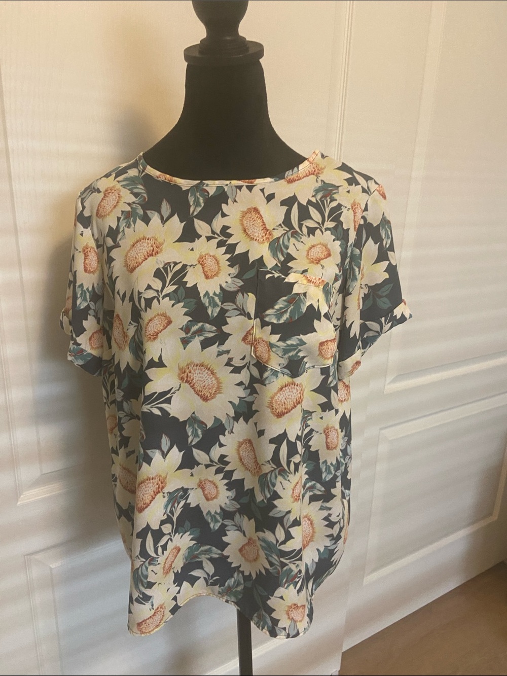 LC Lauren Conrad Cream Tee with Navy & Yellow Floral Print
